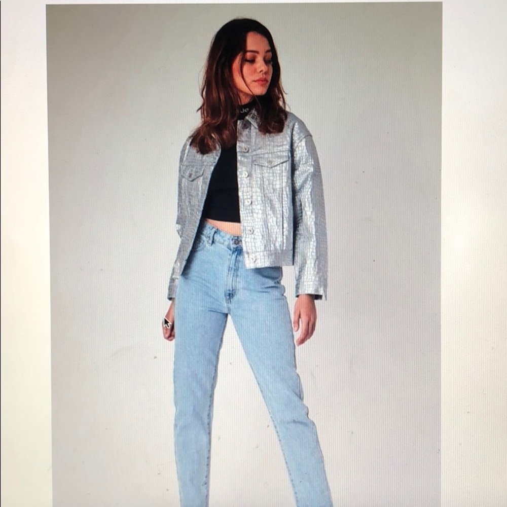 A 94 High Slim- Walk Away Mom Jeans